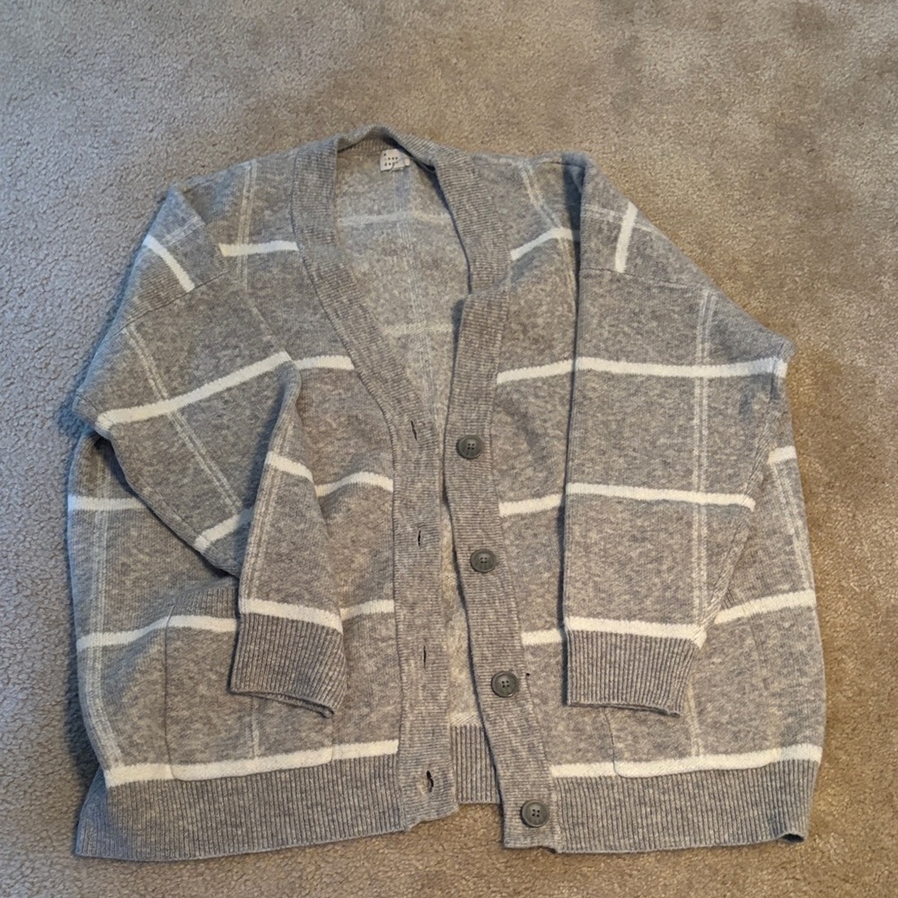 a new day Gray and White Women's Cardigan